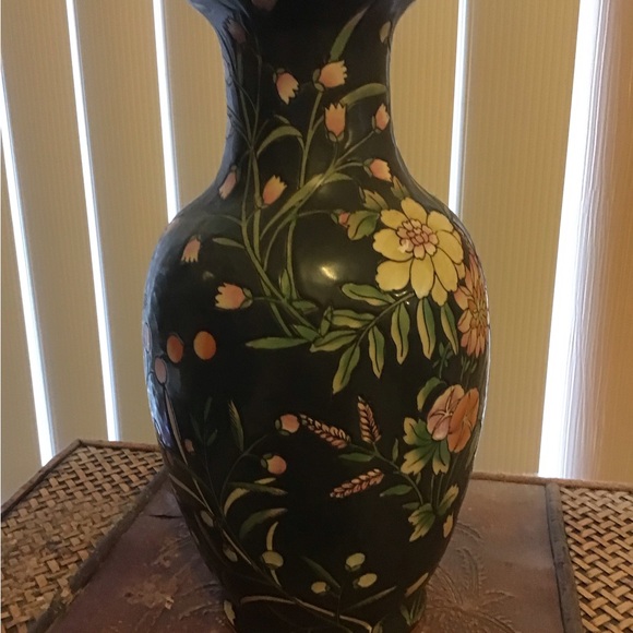VINTAGE JAPANESE FLORAL VASE W STAND GUC MARKED ON BOTTON - Picture 3 of 6